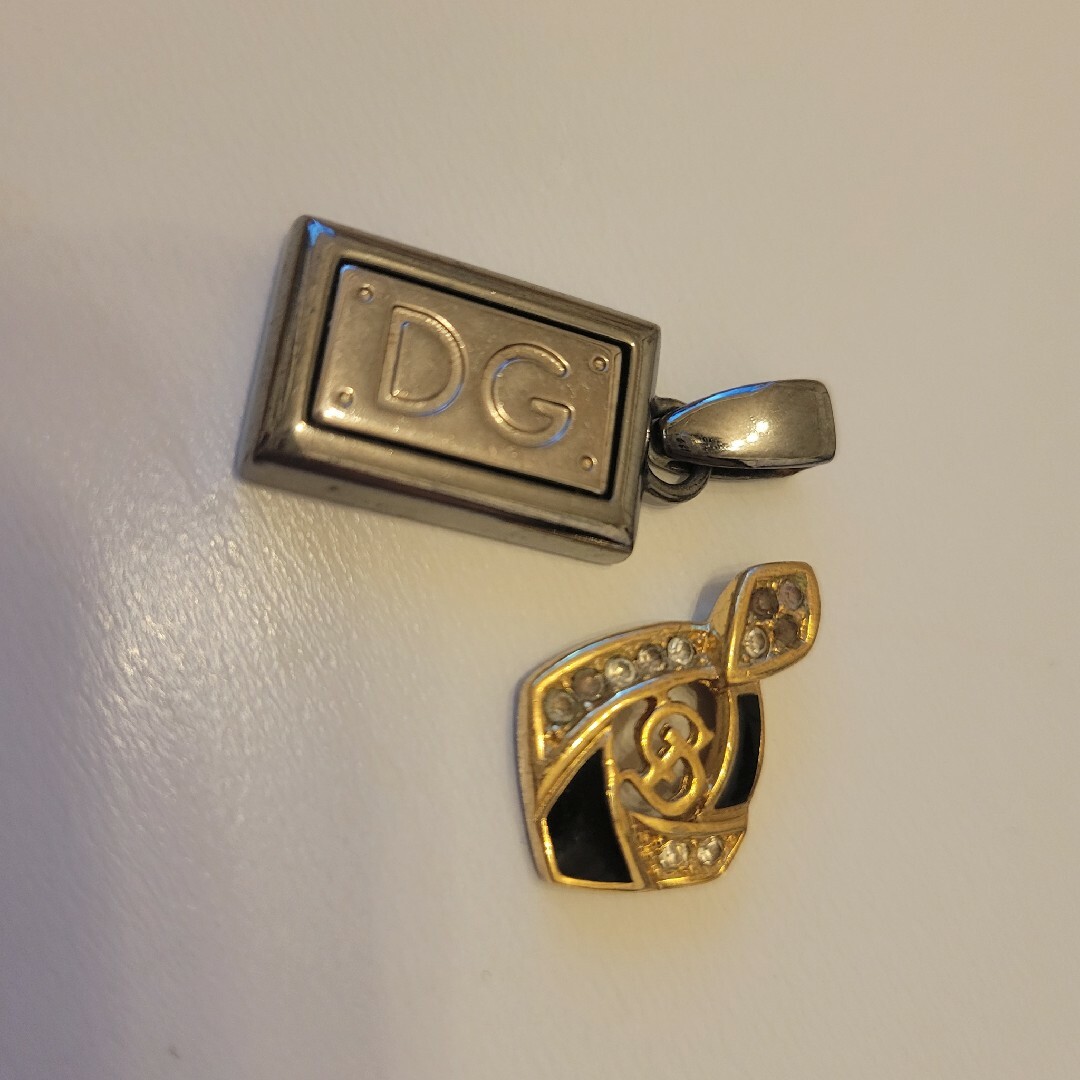 D&G(ディーアンドジー)のD&G Dior ペンダントトップ まとめて レディースのアクセサリー(ネックレス)の商品写真