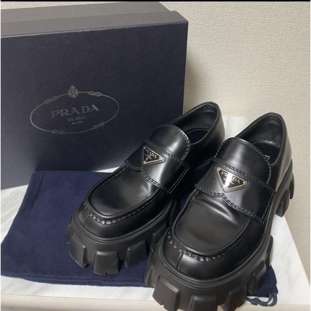 PRADA モノリス ブラッシュドレザー ローファー | フリマアプリ ラクマ PRADA モノリス ブラッシュドレザー ローファー | フリマアプリ ラクマ