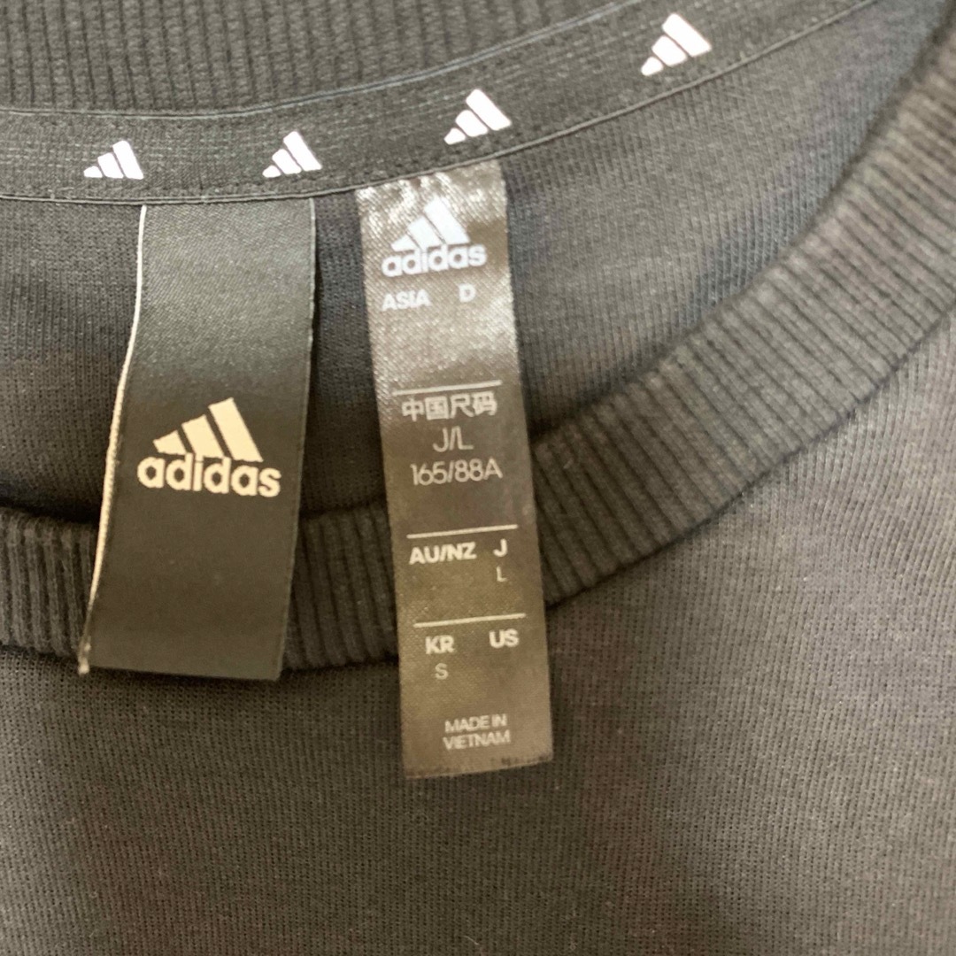 adidas(アディダス)の美品アディダス⭐︎トレーナー レディースのトップス(トレーナー/スウェット)の商品写真