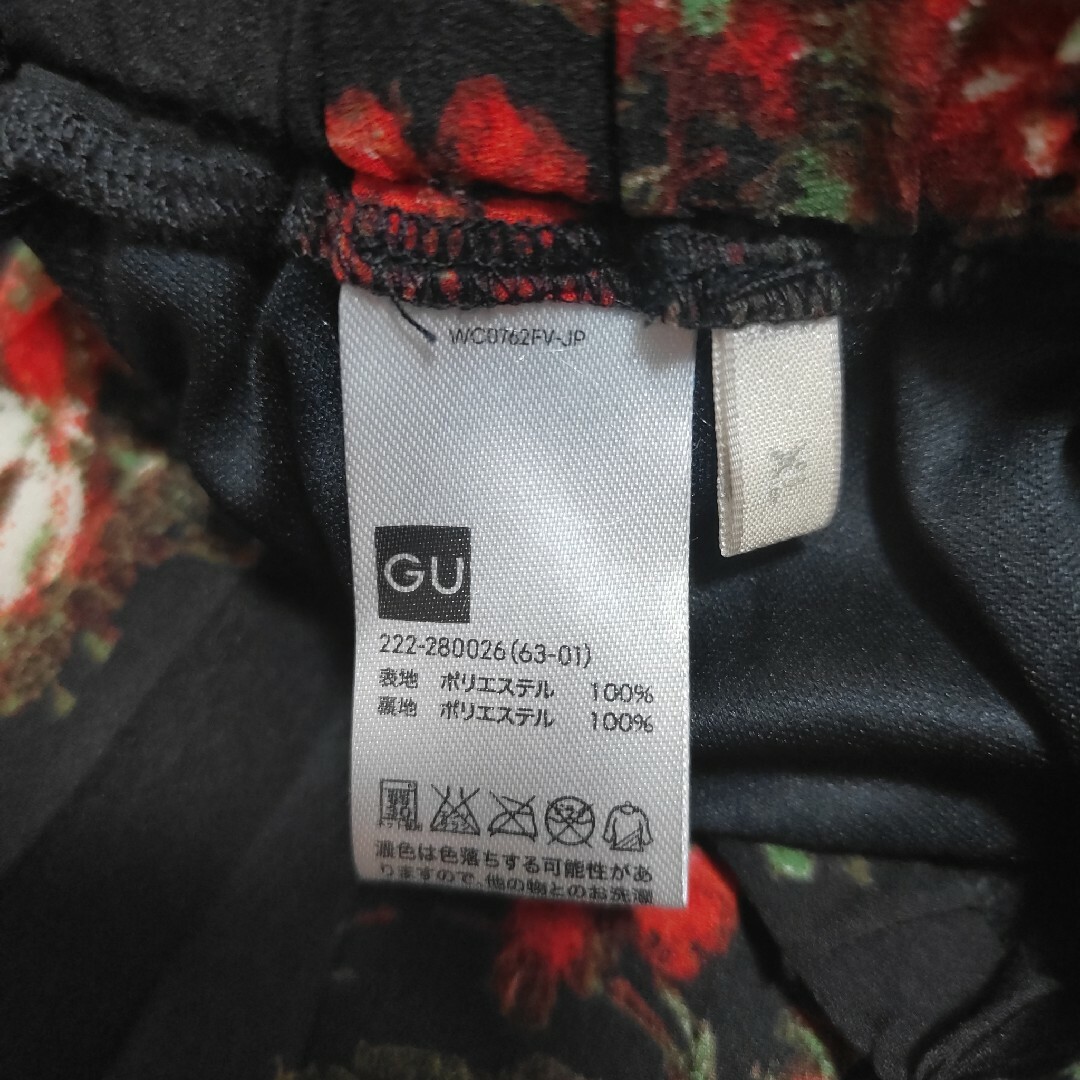 GU(ジーユー)の5179 GU花柄スカートXL レディースのスカート(ひざ丈スカート)の商品写真