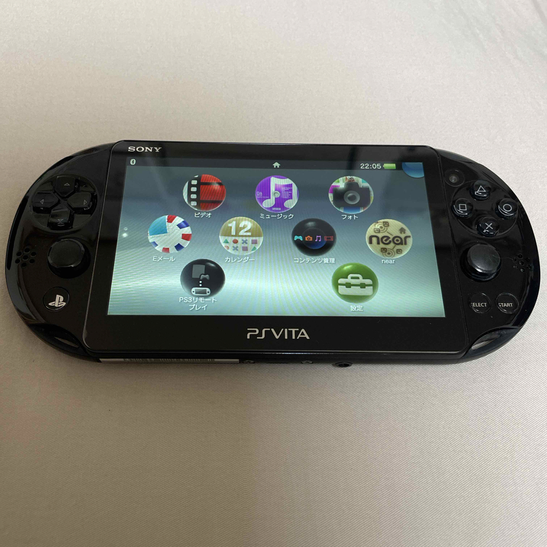 PlayStation Vita(プレイステーションヴィータ)のPSVITA PCH2000（ブラック） 本体 エンタメ/ホビーのゲームソフト/ゲーム機本体(携帯用ゲーム機本体)の商品写真