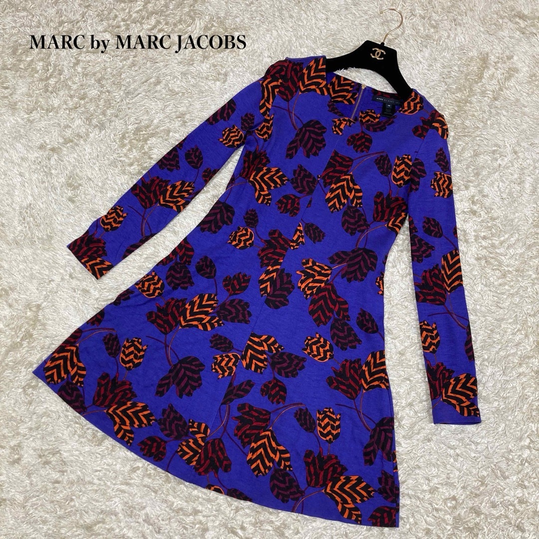 MARC BY MARC JACOBS(マークバイマークジェイコブス)の美品 マークバイマークジェイコブス ワンピース 春物 デート＆パーティに最適 レディースのワンピース(ひざ丈ワンピース)の商品写真