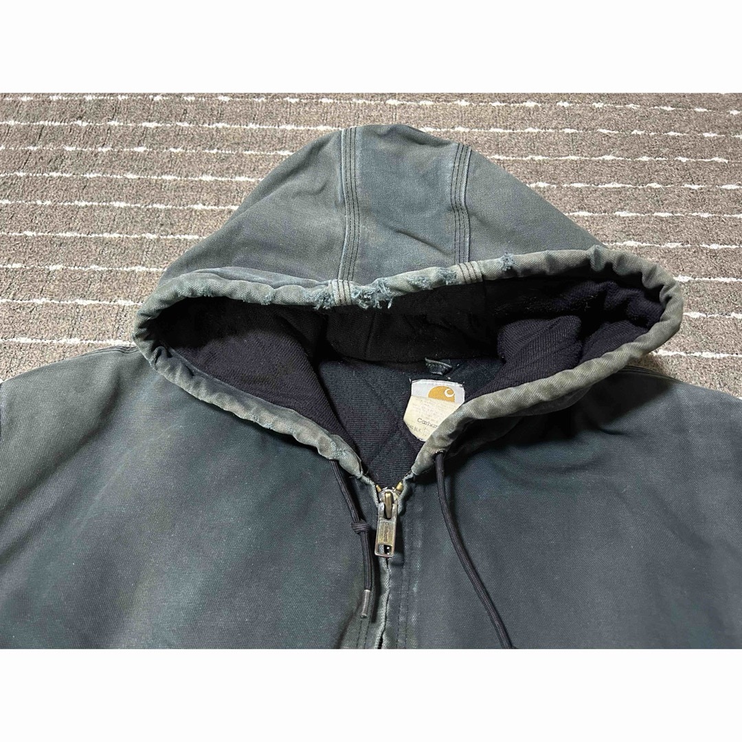 carhartt(カーハート)の雰囲気抜群 carhartt アクティブジャケット 2XL サンフェード ボロ メンズのジャケット/アウター(ブルゾン)の商品写真