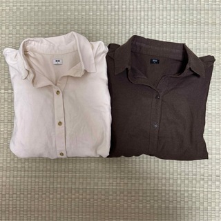 ユニクロ(UNIQLO)のユニクロ　ソフトブラッシュドシャツ（長袖）　オフホワイト　ブラウン　2枚セット(シャツ/ブラウス(長袖/七分))