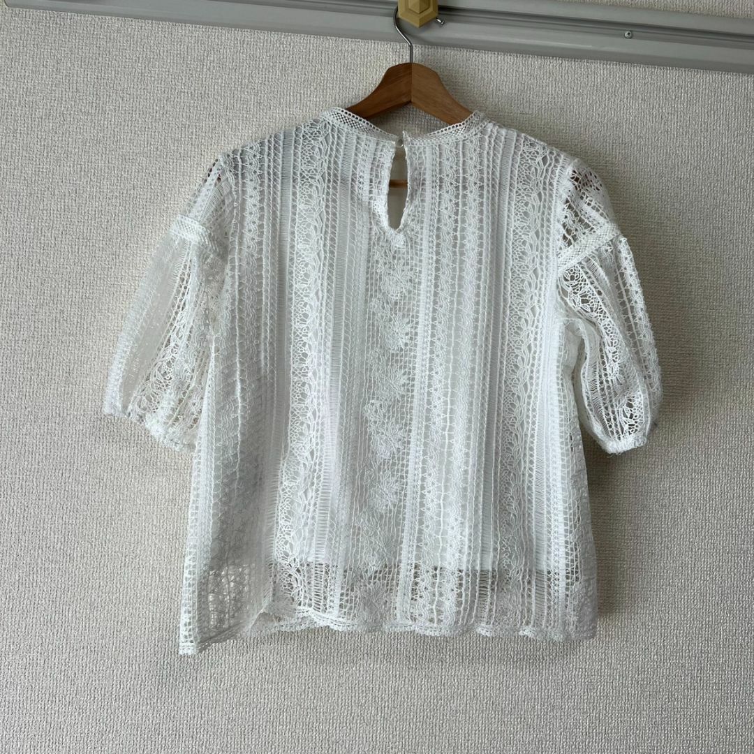 PAGEBOY(ページボーイ)のPAGEBOY☆刺繍トップス　フリーサイズ レディースのトップス(カットソー(半袖/袖なし))の商品写真