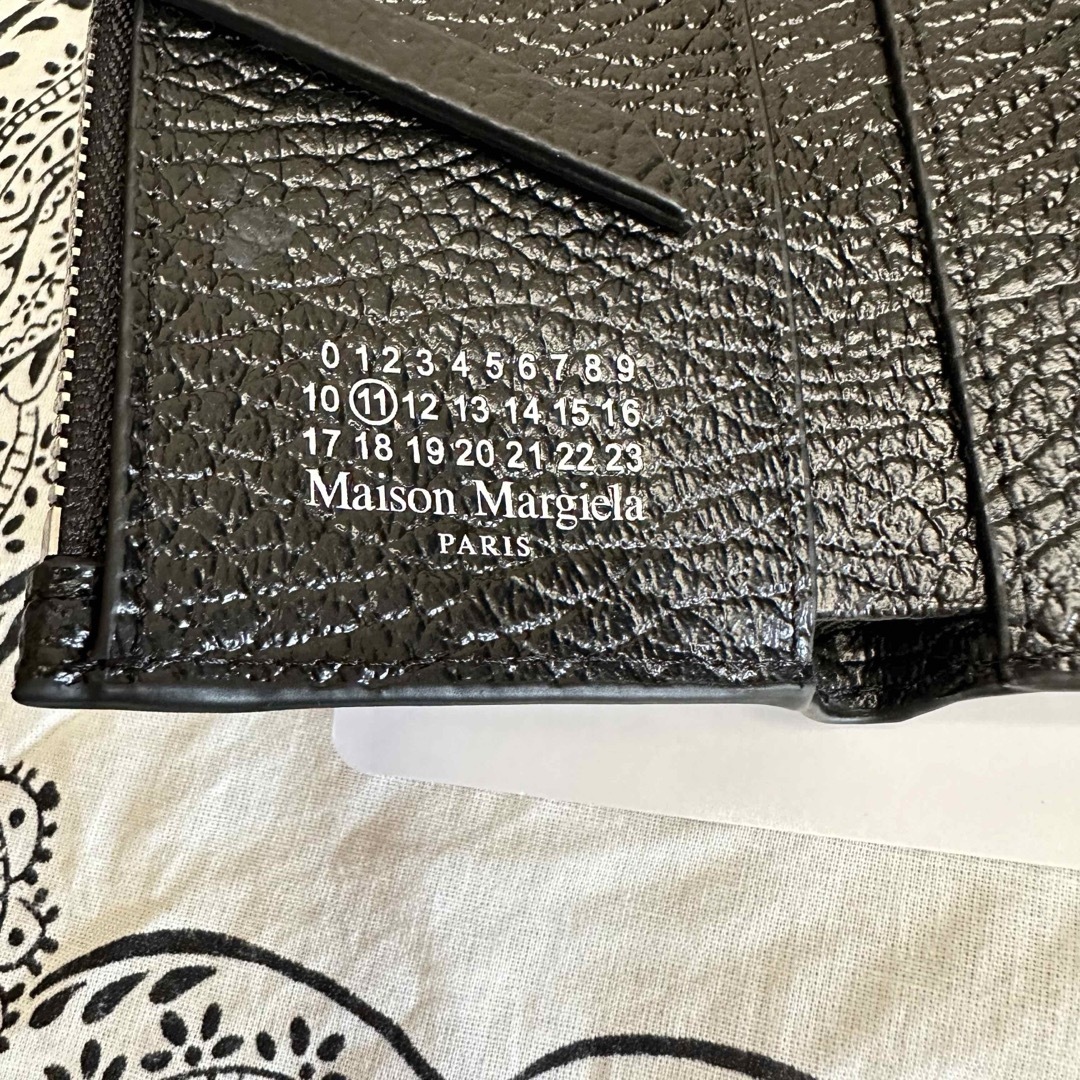Maison Margiela メゾンマルジェラ ブラック 三つ折り財布 レディースのファッション小物(財布)の商品写真