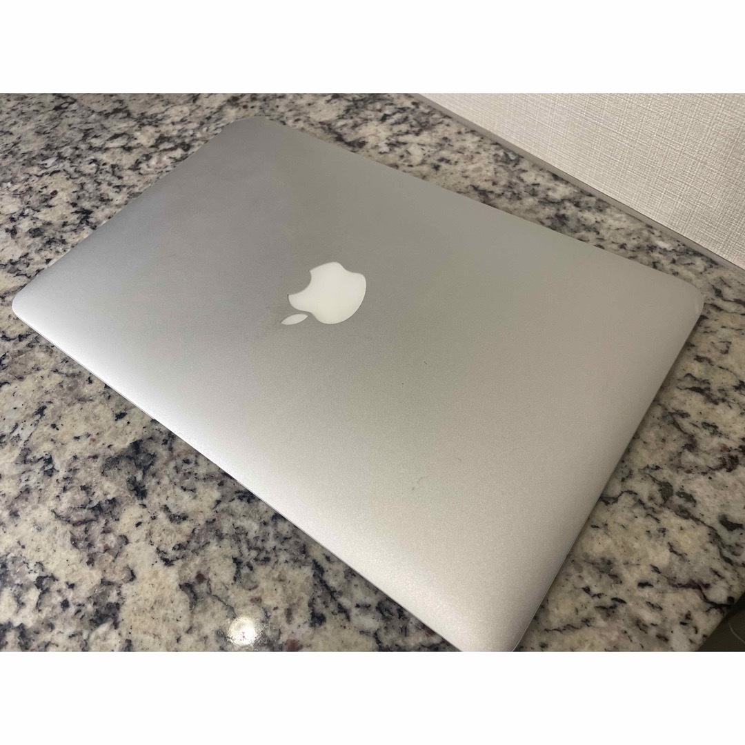 Apple Macbook Air 11インチ