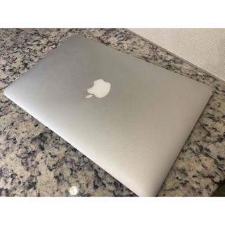 アップル(Apple)のApple Macbook Air 11インチ(ノートPC)