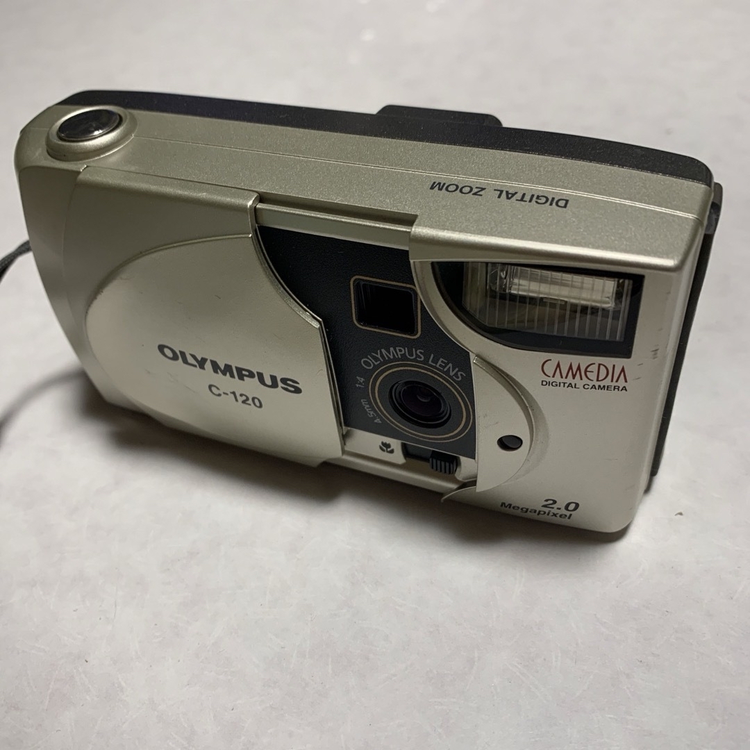 OLYMPUS(オリンパス)のOLYMPUS  CAMEDIA  C-120 デジタルカメラ　単三電池仕様 スマホ/家電/カメラのカメラ(コンパクトデジタルカメラ)の商品写真