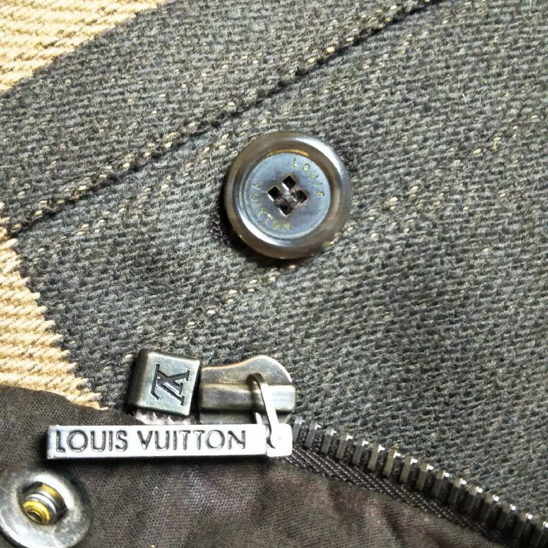 LOUIS VUITTON(ルイヴィトン)のたいち様専用■LOUIS VUITTON ルイヴィトン アウター コート メンズのジャケット/アウター(カバーオール)の商品写真