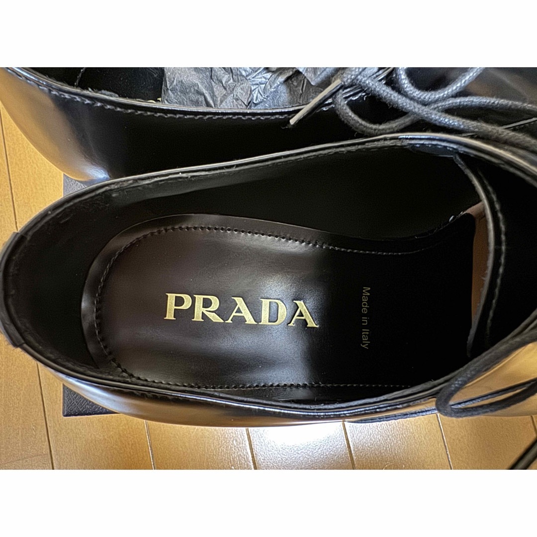 PRADA(プラダ)の新品未使用 PRADA ブラッシュドレザー レースアップシューズ ブラック  メンズの靴/シューズ(ドレス/ビジネス)の商品写真