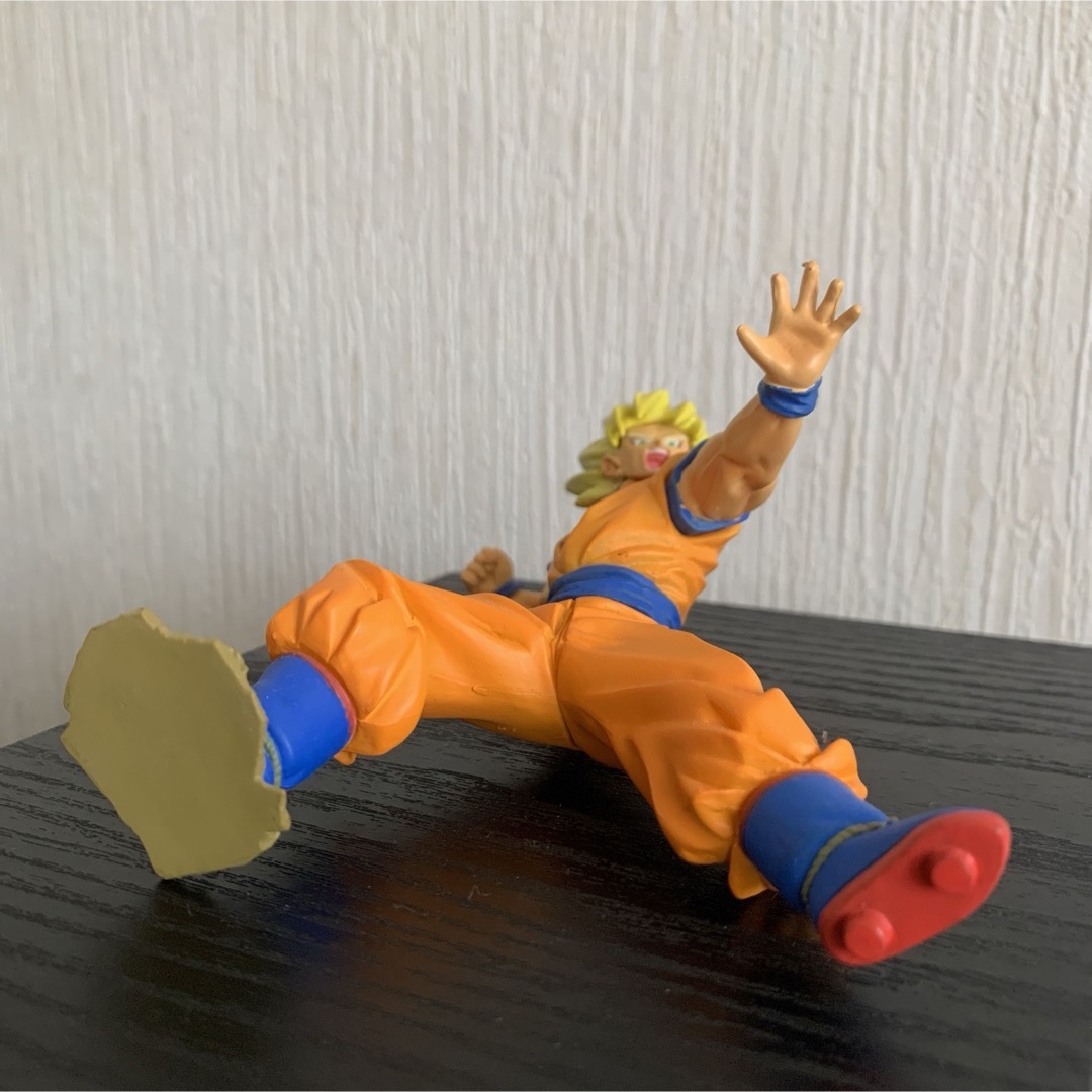 ドラゴンボールZ 超サイヤ人 孫悟空 フィギュアの通販 by けんた ドラゴンボールZ 超サイヤ人 孫悟空 フィギュアの通販 by けんた