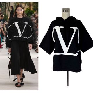 VALENTINO ビッグロゴ半袖パーカープレゼント♡