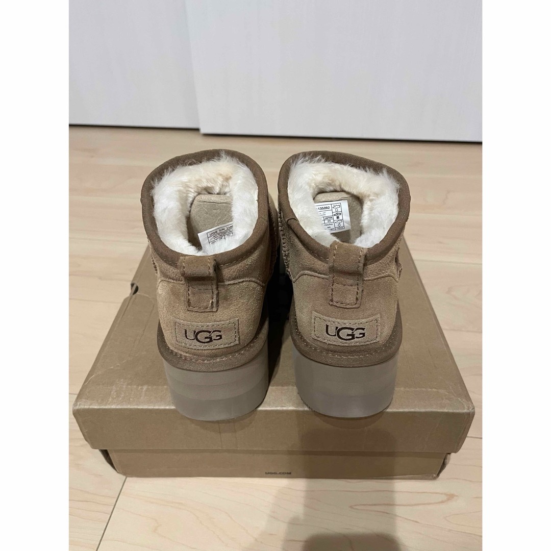 UGG(アグ)のアグ UGG 厚底ムートンブーツ  24.0cm レディースの靴/シューズ(ブーツ)の商品写真