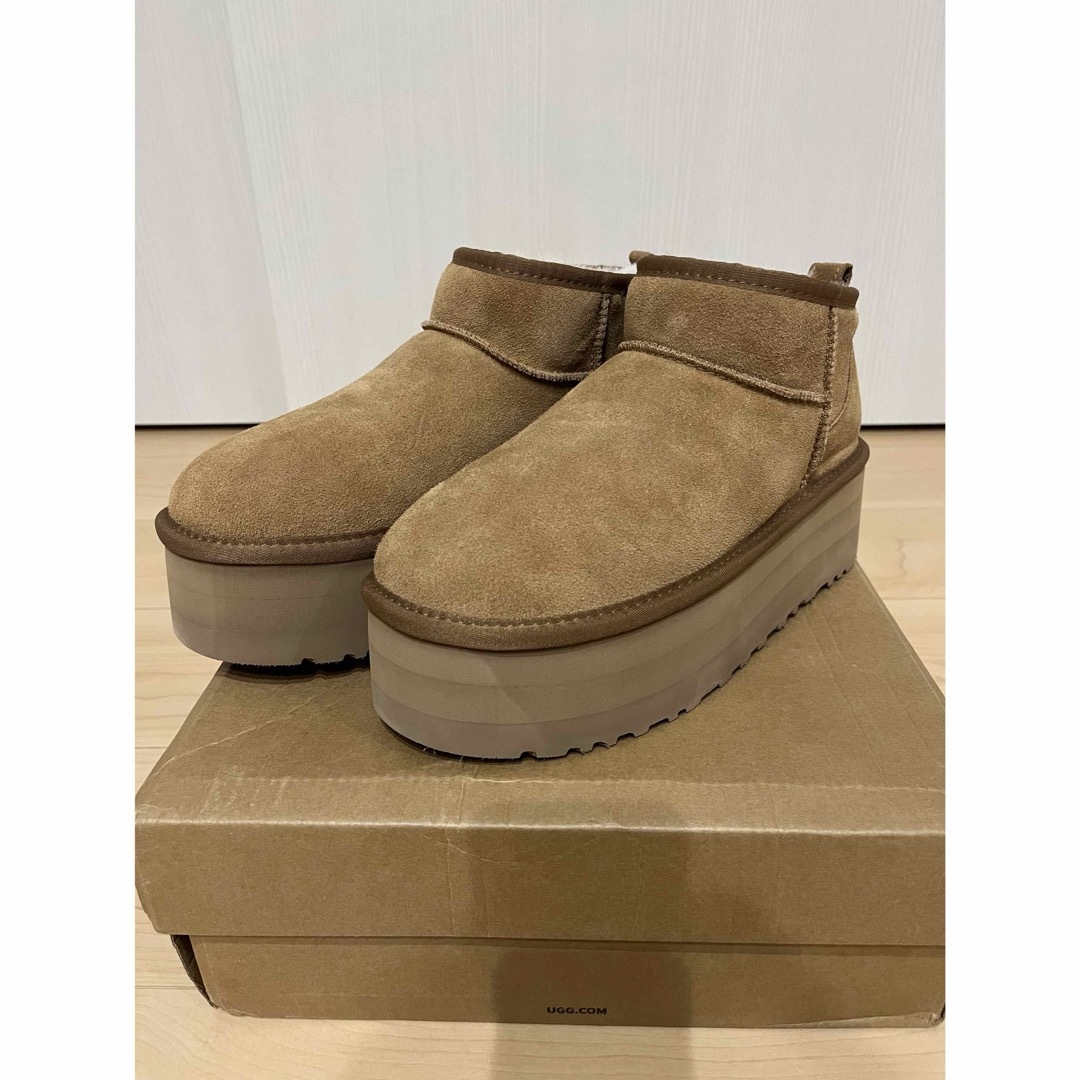 UGG(アグ)のアグ UGG 厚底ムートンブーツ  24.0cm レディースの靴/シューズ(ブーツ)の商品写真