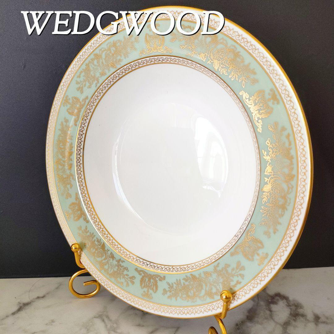 WEDGWOOD(ウェッジウッド)のウェッジウッド フロレンティーン スーププレート セージグリーン 美品 黒壺 インテリア/住まい/日用品のキッチン/食器(食器)の商品写真