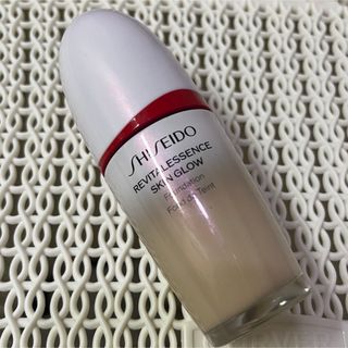 シセイドウ(SHISEIDO (資生堂))の資生堂 エッセンススキングロウ ファンデーション 130 opal(ファンデーション)