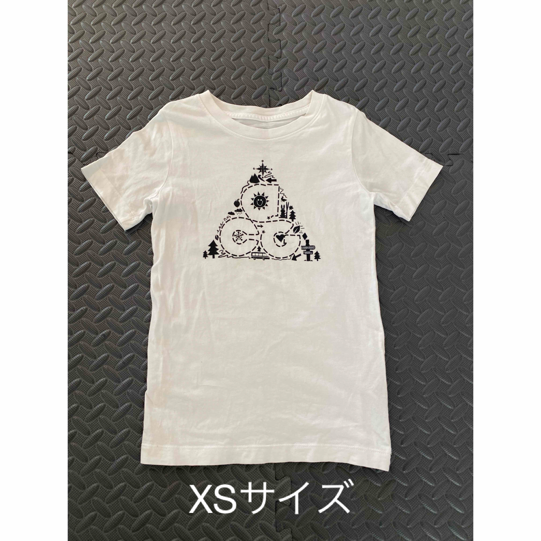 NIKE(ナイキ)の中古美品 NIKE ナイキ ACG ジュニア Tシャツ ホワイト xs 130 キッズ/ベビー/マタニティのキッズ服男の子用(90cm~)(Tシャツ/カットソー)の商品写真