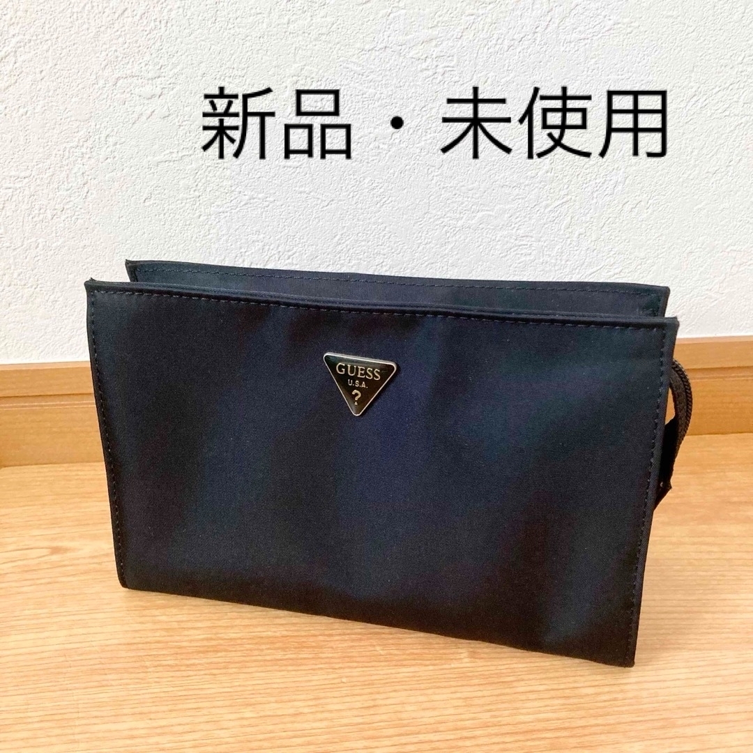 GUESS(ゲス)の【新品・未使用】GUESS ゲス　ポーチ　ブラック レディースのファッション小物(ポーチ)の商品写真