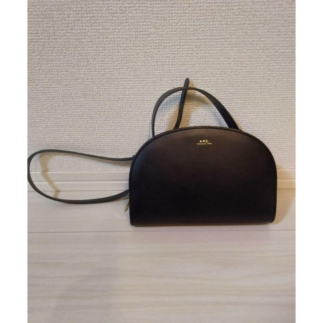 【A.P.C】SAC DEMI-LUNE