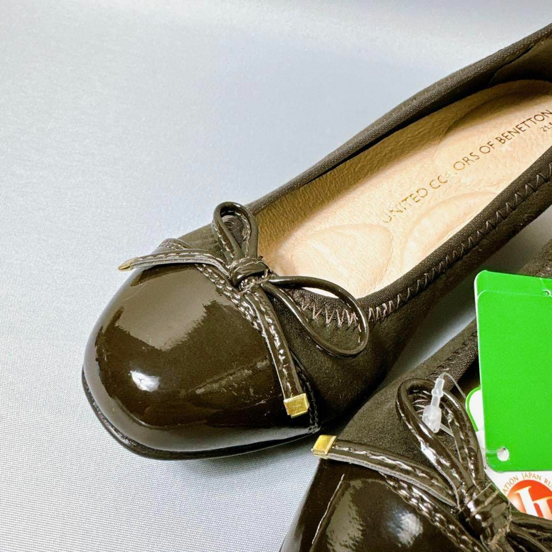 UNITED COLORS OF BENETTON.(ユナイテッドカラーズオブベネトン)のBENETTON ベネトン　パンプス　エナメル　リボン　21.5cm ブラウン レディースの靴/シューズ(ハイヒール/パンプス)の商品写真