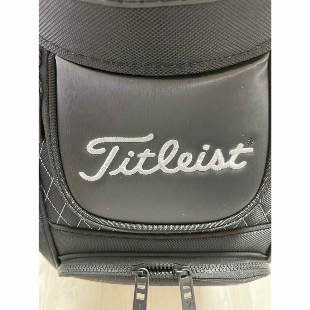 Titleist(タイトリスト)のタイトリストキャディバッグメンズ ジェットブラック ミッドサイズ TB20SF4 スポーツ/アウトドアのゴルフ(バッグ)の商品写真