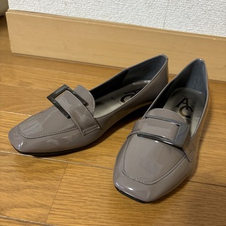 新品未使用　neue ar he ac ローファー オーク 23.5cm 3E(ローファー/革靴)