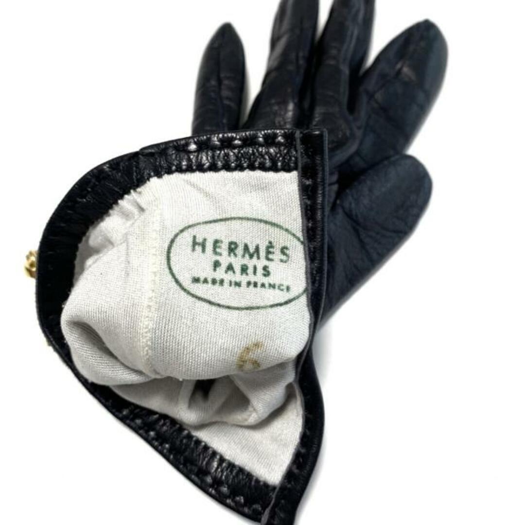 Hermes(エルメス)のHERMES(エルメス) 手袋 レディース ソヤ 黒×ゴールド ケリーチャーム/ゴールド金具 レザー×金属素材 レディースのファッション小物(手袋)の商品写真