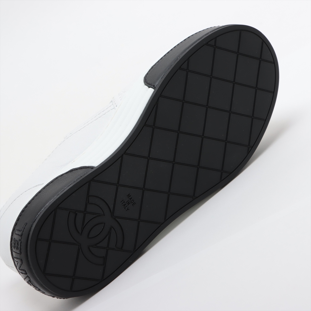 CHANEL(シャネル)のシャネル ココマーク マトラッセ レザー 35 ブラック×ホワイト レディ レディースの靴/シューズ(その他)の商品写真