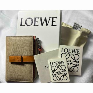 ロエベ(LOEWE)のロエベ LOEWE  折り財布 スリムジップバイフォールライトオーツ(財布)