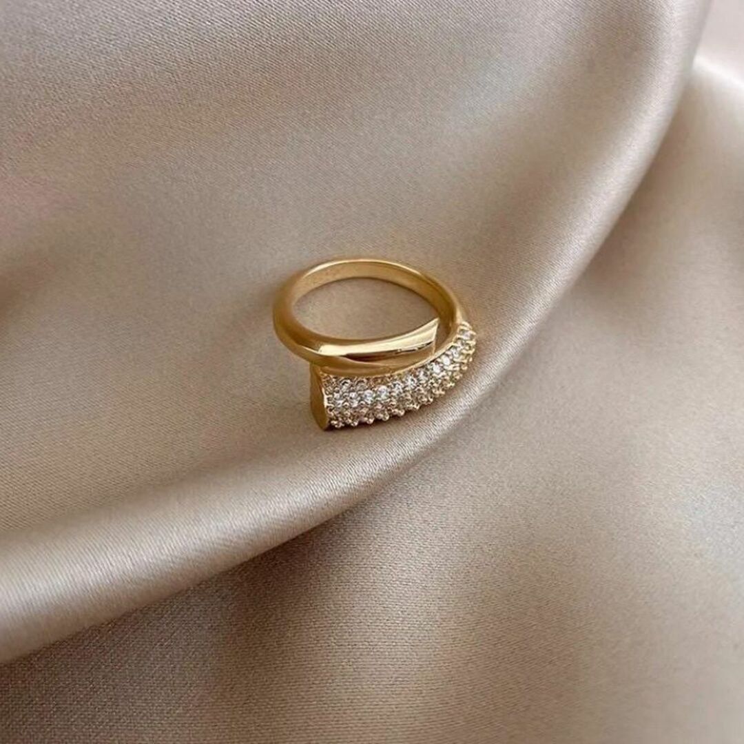 783 ゴールド リング czダイヤモンド オープン 調整可能 結婚式 シンプル レディースのアクセサリー(リング(指輪))の商品写真