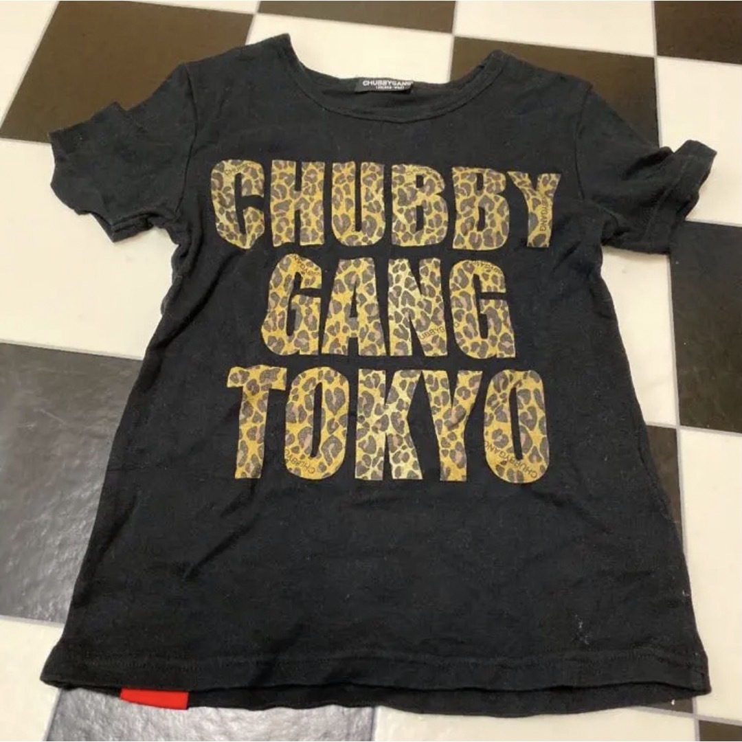 CHUBBYGANG(チャビーギャング)のチャビーギャング 120 Tシャツ ブラック ヒョウ柄 ロゴ キッズ/ベビー/マタニティのキッズ服男の子用(90cm~)(Tシャツ/カットソー)の商品写真