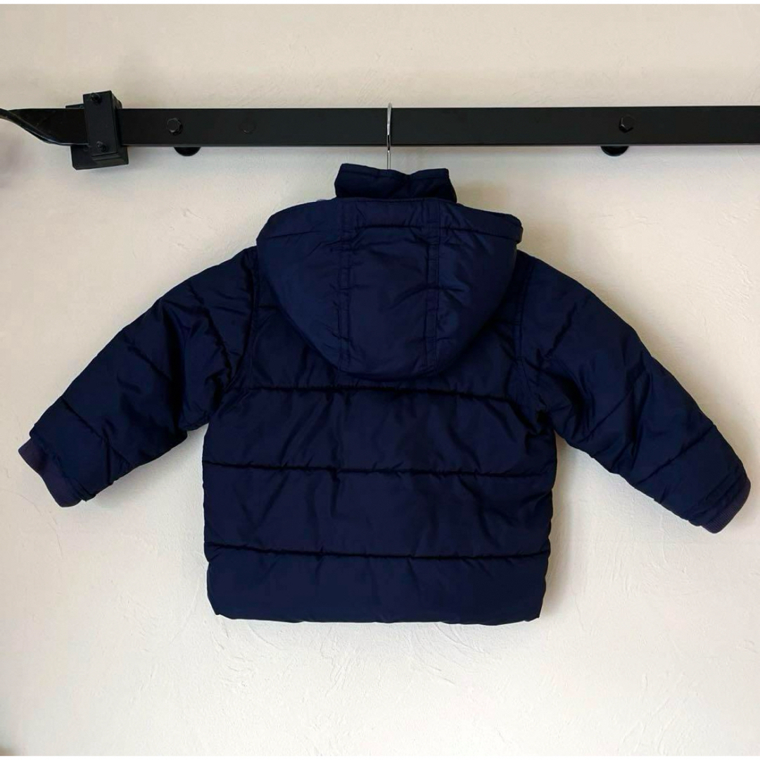 babyGAP(ベビーギャップ)のbaby GAP アウター　中綿ダウンコート　90cm  フード取り外し キッズ/ベビー/マタニティのキッズ服男の子用(90cm~)(ジャケット/上着)の商品写真