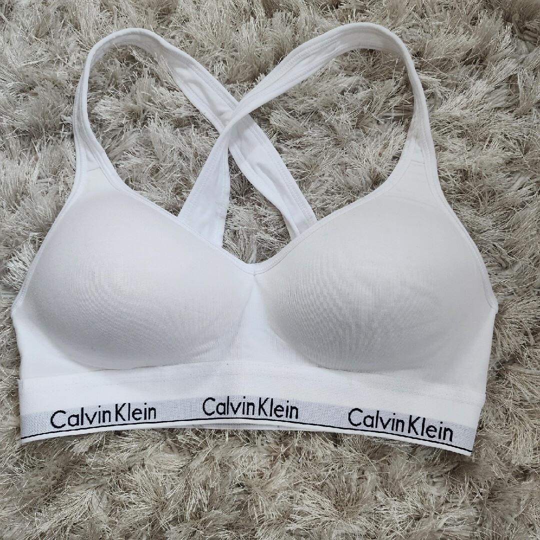 Calvin Klein(カルバンクライン)のブラジャー レディースの下着/アンダーウェア(ブラ)の商品写真