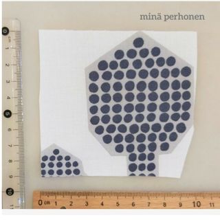 ミナペルホネン(mina perhonen)の513　ミナペルホネン　はぎれ　puuhua(生地/糸)