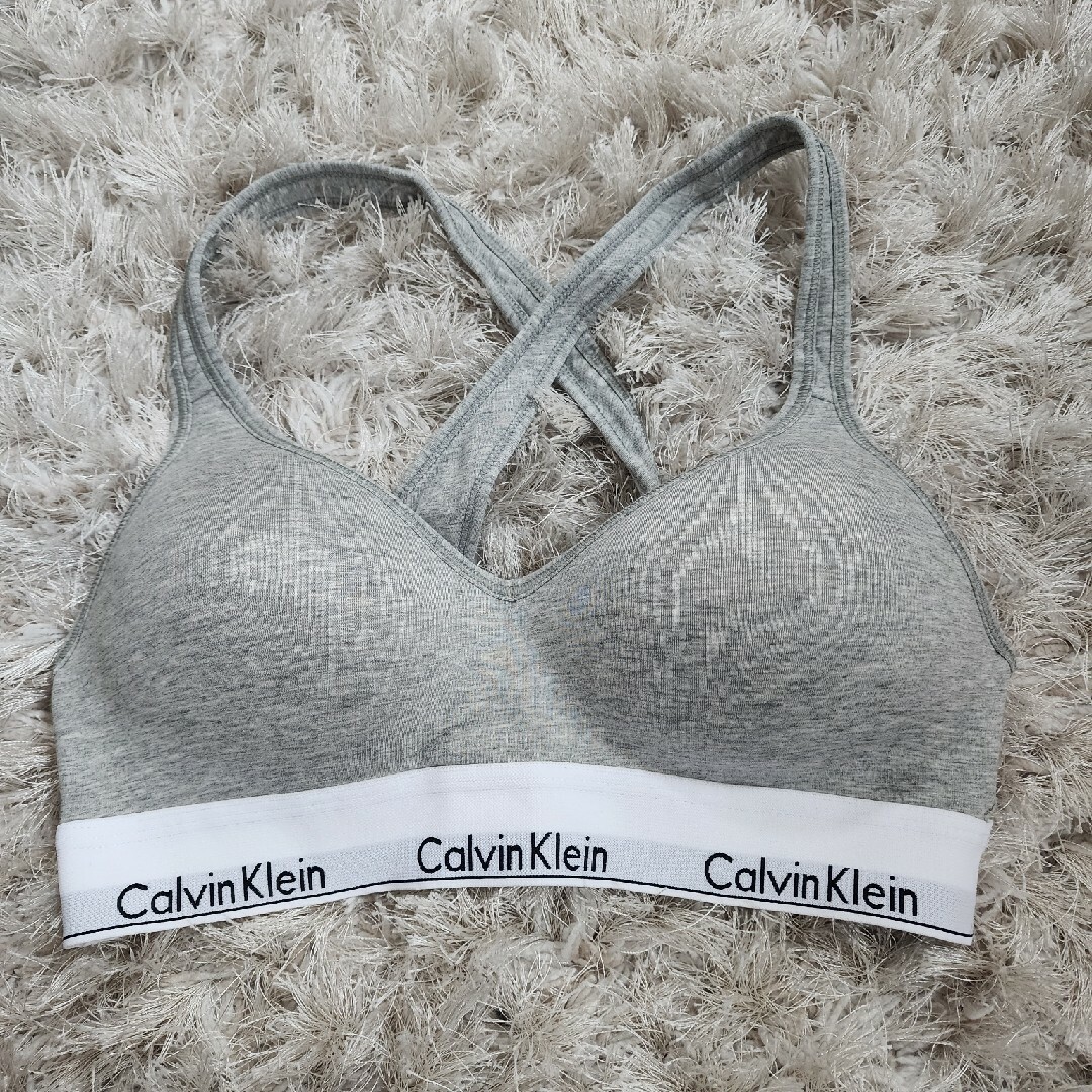 Calvin Klein(カルバンクライン)のブラジャー レディースの下着/アンダーウェア(ブラ)の商品写真