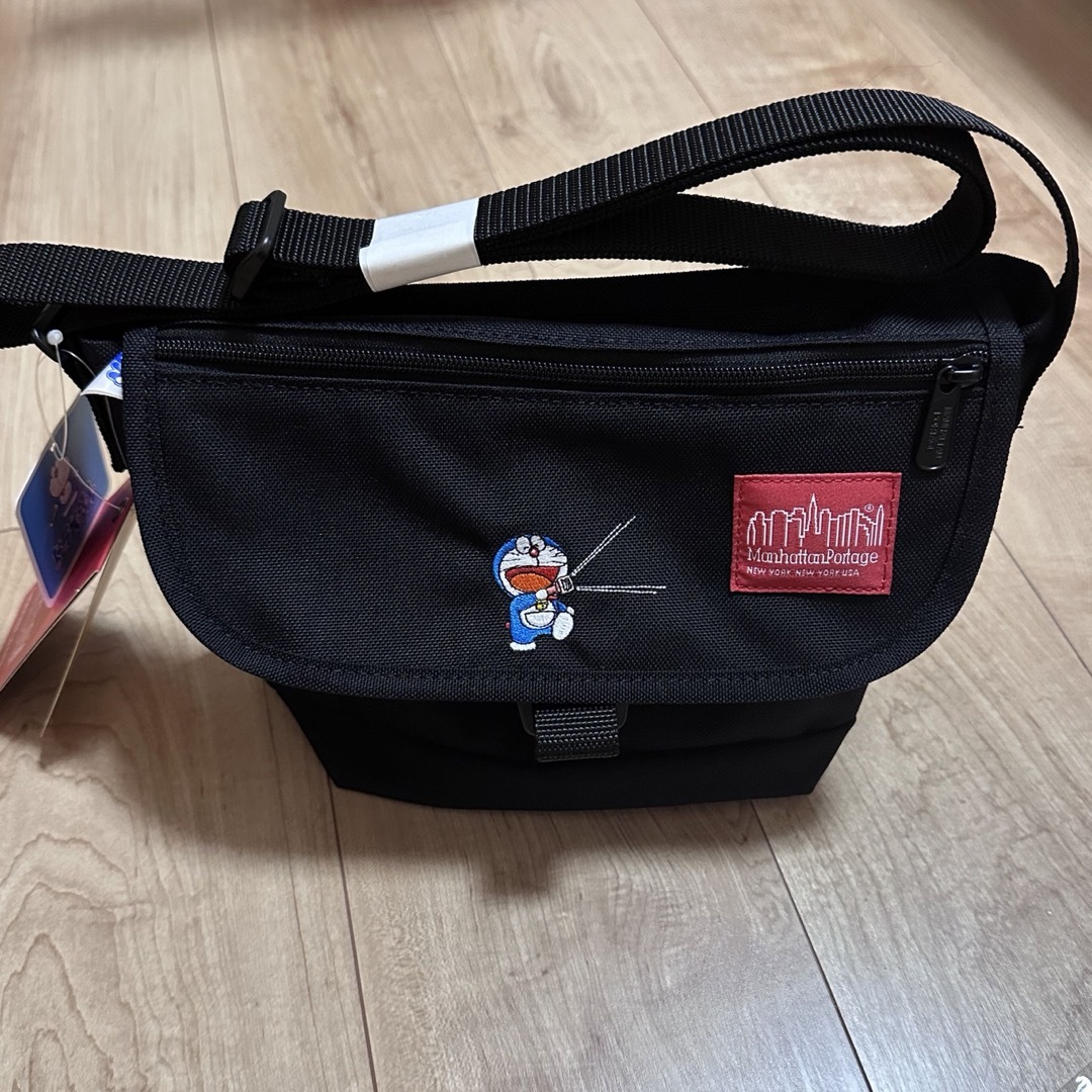 Manhattan Portage(マンハッタンポーテージ)のManhattan Portage マンハッタンポーテージ ドラえもん  バッグ メンズのバッグ(メッセンジャーバッグ)の商品写真