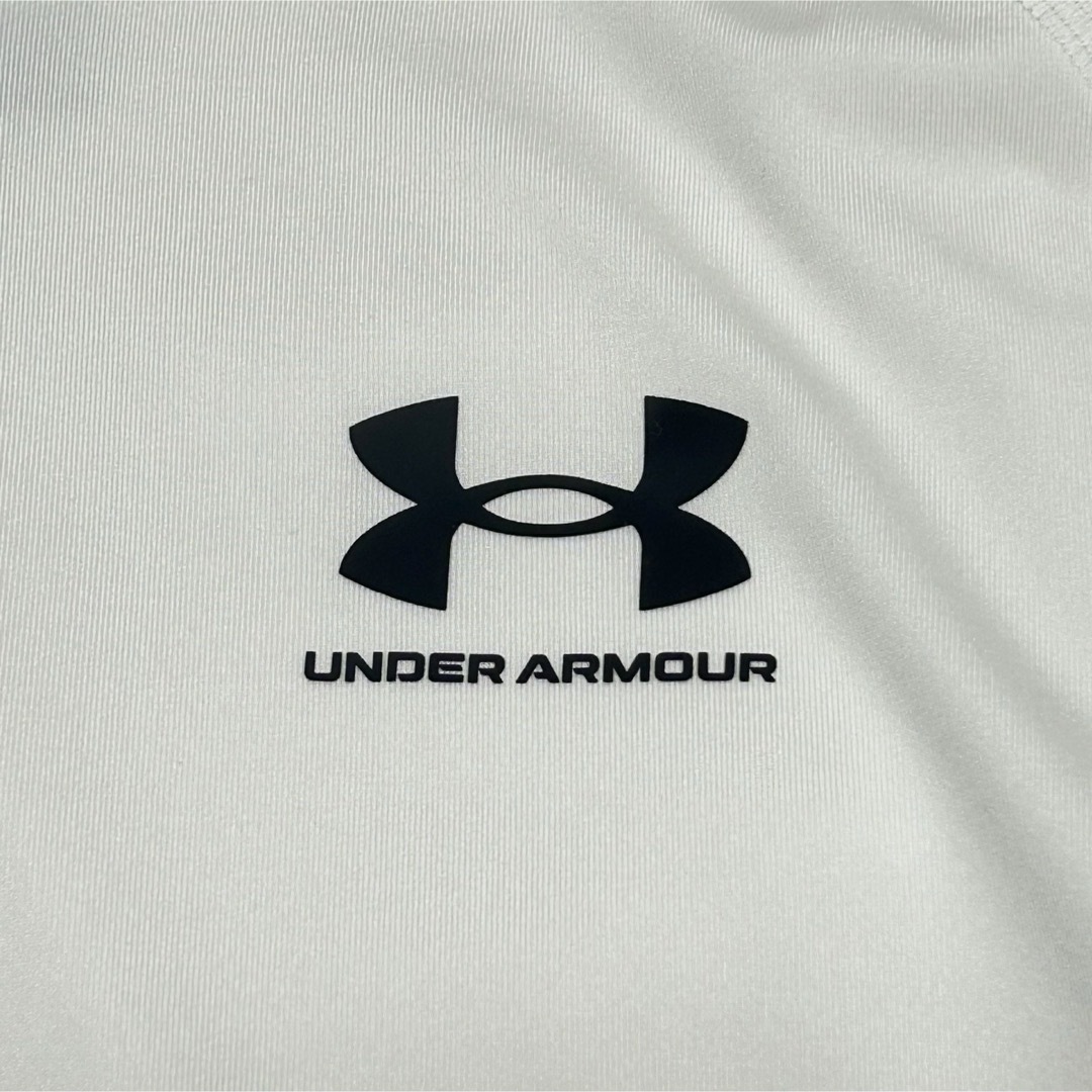 UNDER ARMOUR(アンダーアーマー)の【UNDER ARMOUR ／ アンダーアーマー】ヒートギア 半袖シャツ SM スポーツ/アウトドアのトレーニング/エクササイズ(トレーニング用品)の商品写真