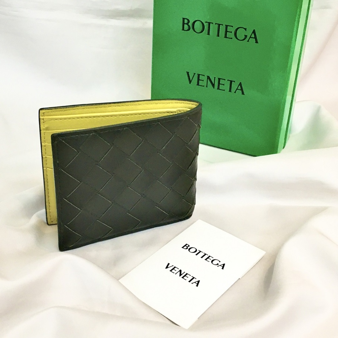 Bottega Veneta(ボッテガヴェネタ)のBOTTEGA VENETA ボッテガヴェネタ イントレチャート カーフレザー 二つ折り財布 バイカラー【7283-004】 メンズのファッション小物(折り財布)の商品写真