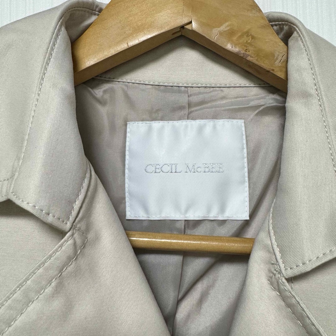 CECIL McBEE(セシルマクビー)のセシルマクビー　トレンチコート レディースのジャケット/アウター(スプリングコート)の商品写真