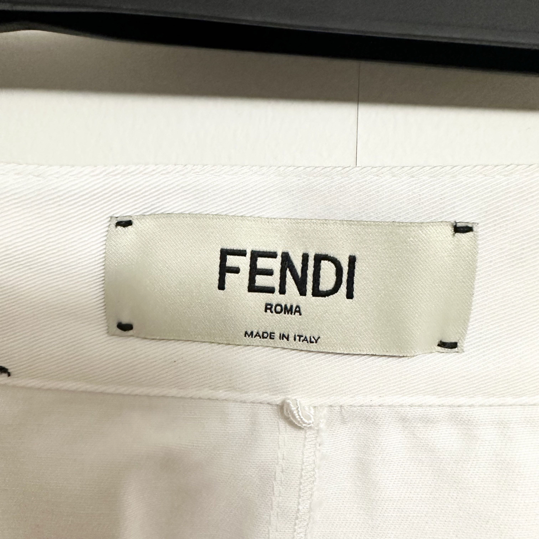 FENDI(フェンディ)のFENDIジョシュア・ヴィーダスコラボスカート レディースのスカート(ミニスカート)の商品写真