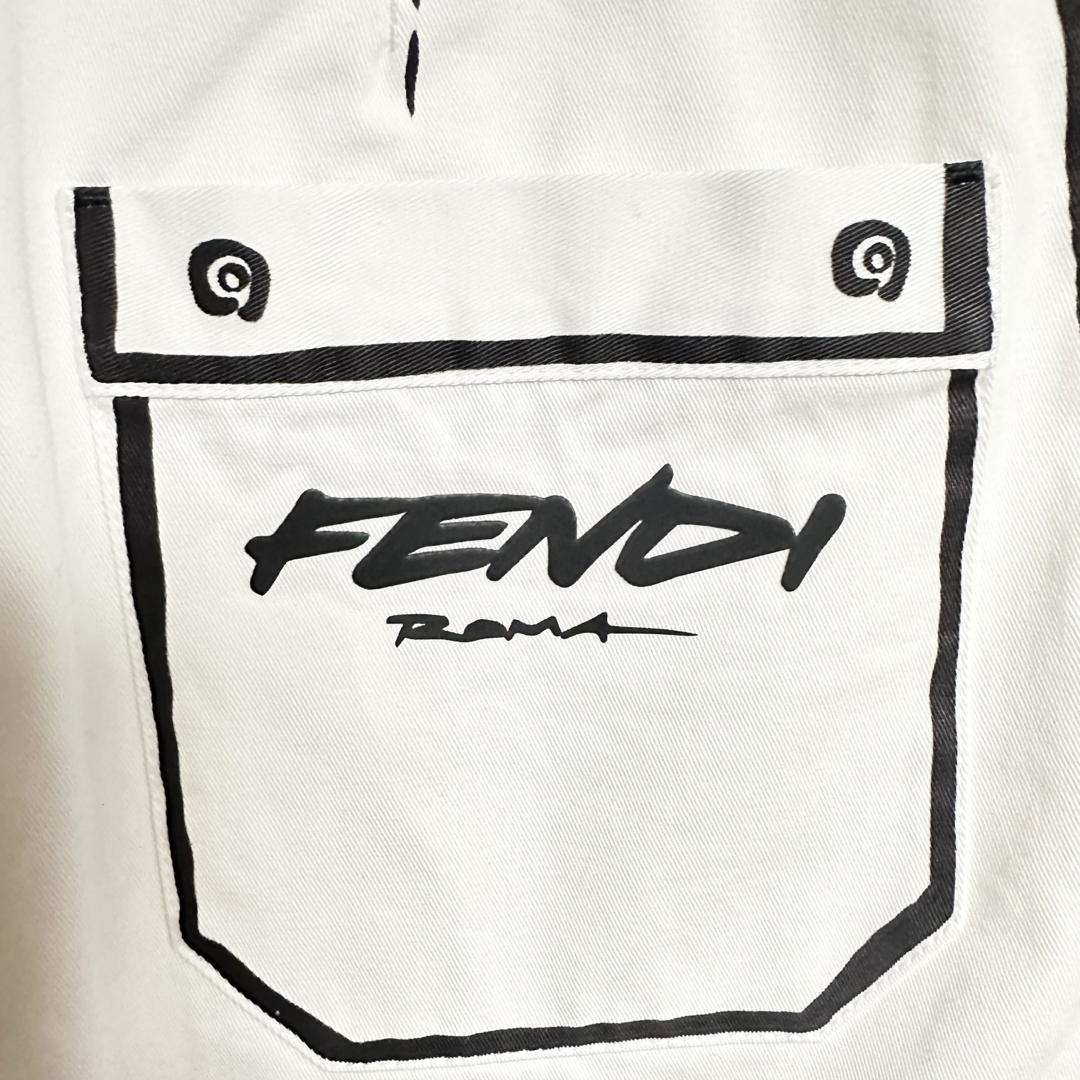 FENDI(フェンディ)のFENDIジョシュア・ヴィーダスコラボスカート レディースのスカート(ミニスカート)の商品写真