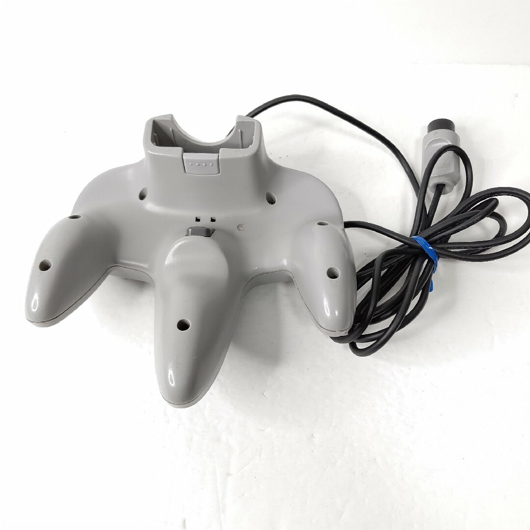 NINTENDO 64(ニンテンドウ64)のNintendo　ニンテンドー64　コントローラー　グリーン　グレー　美品 4個 エンタメ/ホビーのゲームソフト/ゲーム機本体(その他)の商品写真