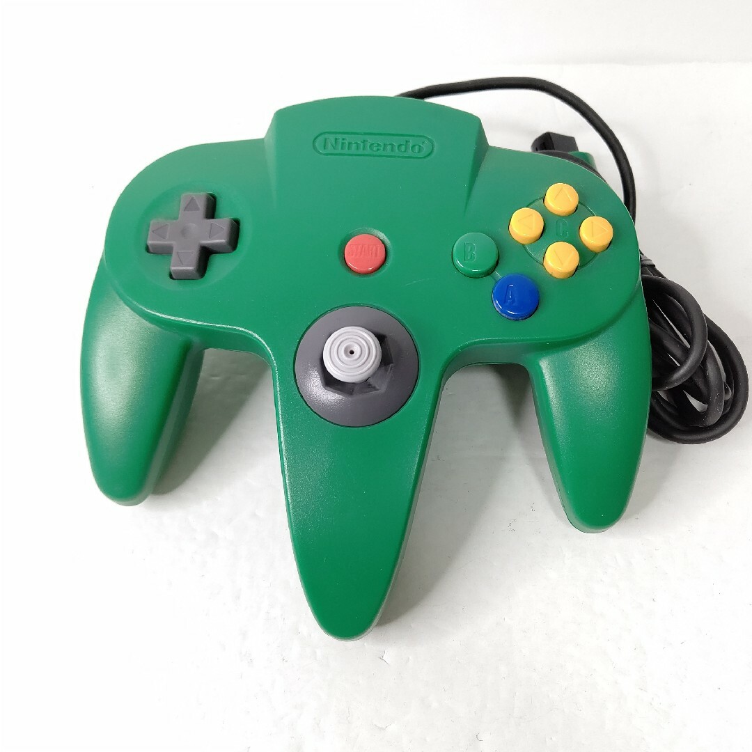 NINTENDO 64(ニンテンドウ64)のNintendo　ニンテンドー64　コントローラー　グリーン　グレー　美品 4個 エンタメ/ホビーのゲームソフト/ゲーム機本体(その他)の商品写真