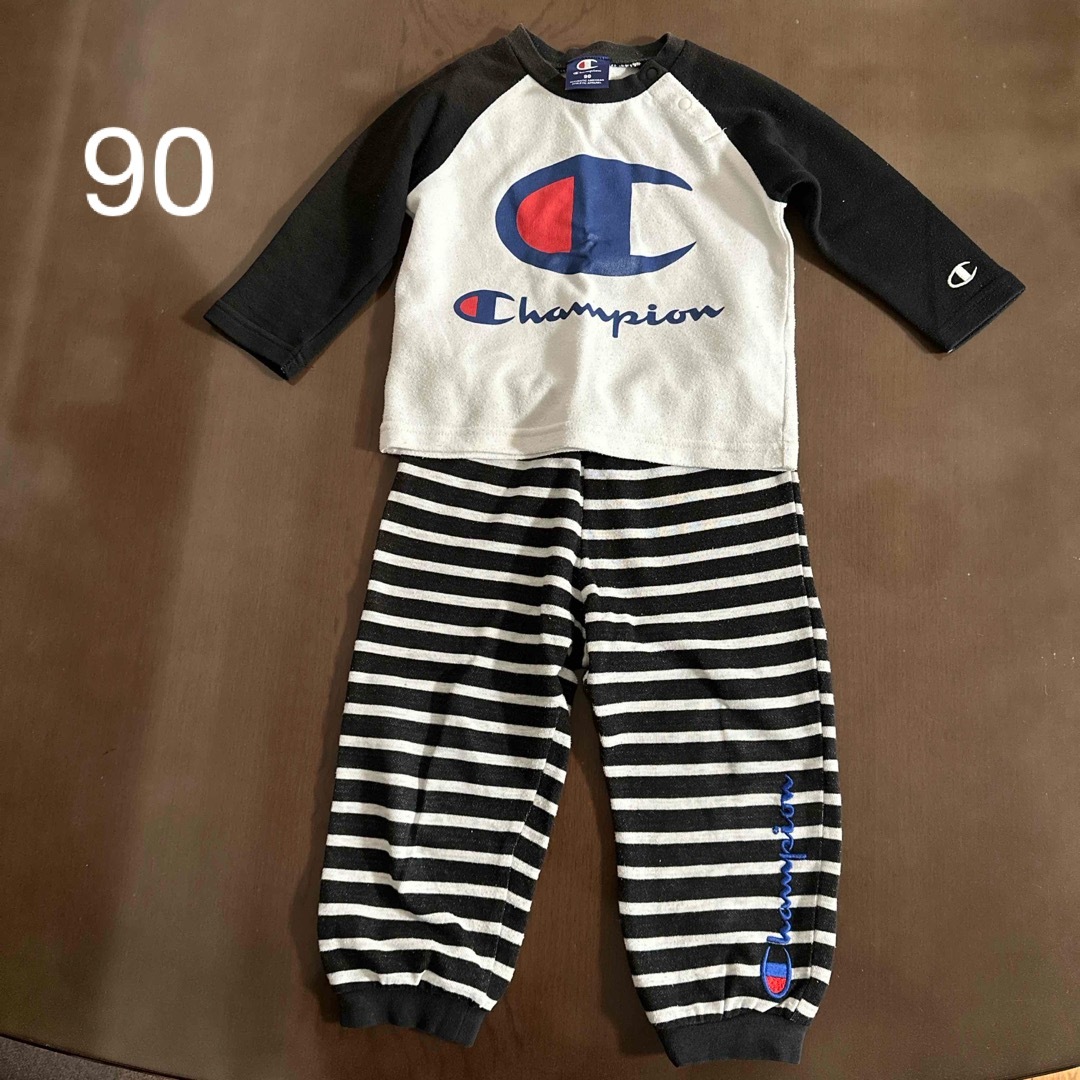 Champion(チャンピオン)のチャンピオン パジャマ 90㎝ キッズ/ベビー/マタニティのキッズ服男の子用(90cm~)(パジャマ)の商品写真