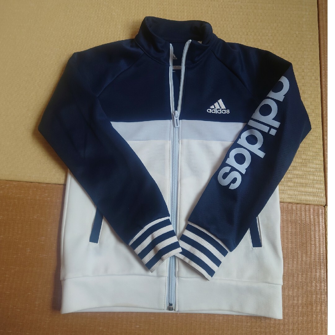 adidas(アディダス)のアディダスジャージ130cm キッズ/ベビー/マタニティのキッズ服男の子用(90cm~)(その他)の商品写真