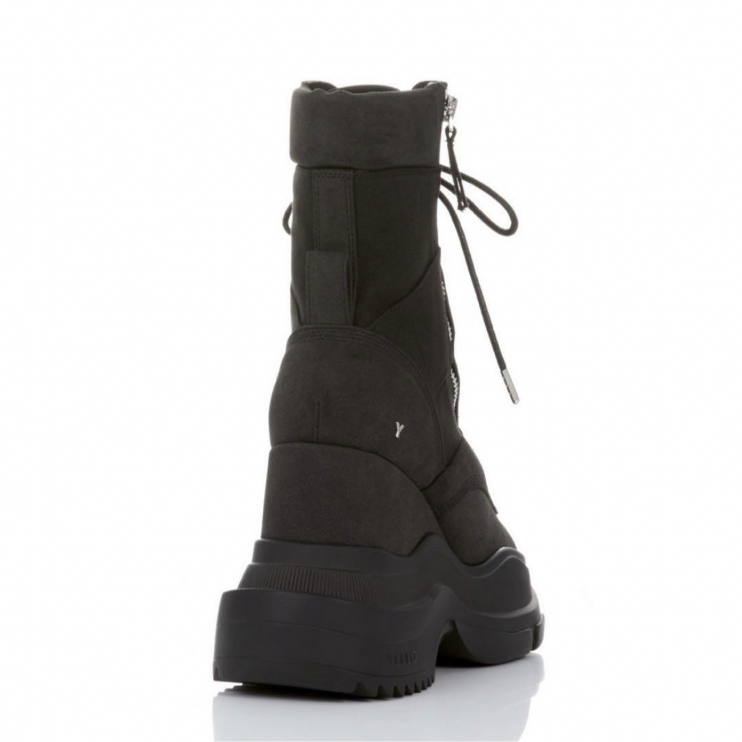 YELLO  ショートブーツ　厚底 レディースの靴/シューズ(ブーツ)の商品写真