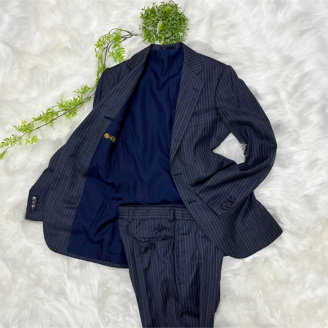 TOMORROWLAND(トゥモローランド)のTOMORROWLANDトゥモローランド　ロロピアーナ　高級スーツ　セットアップ メンズのスーツ(セットアップ)の商品写真
