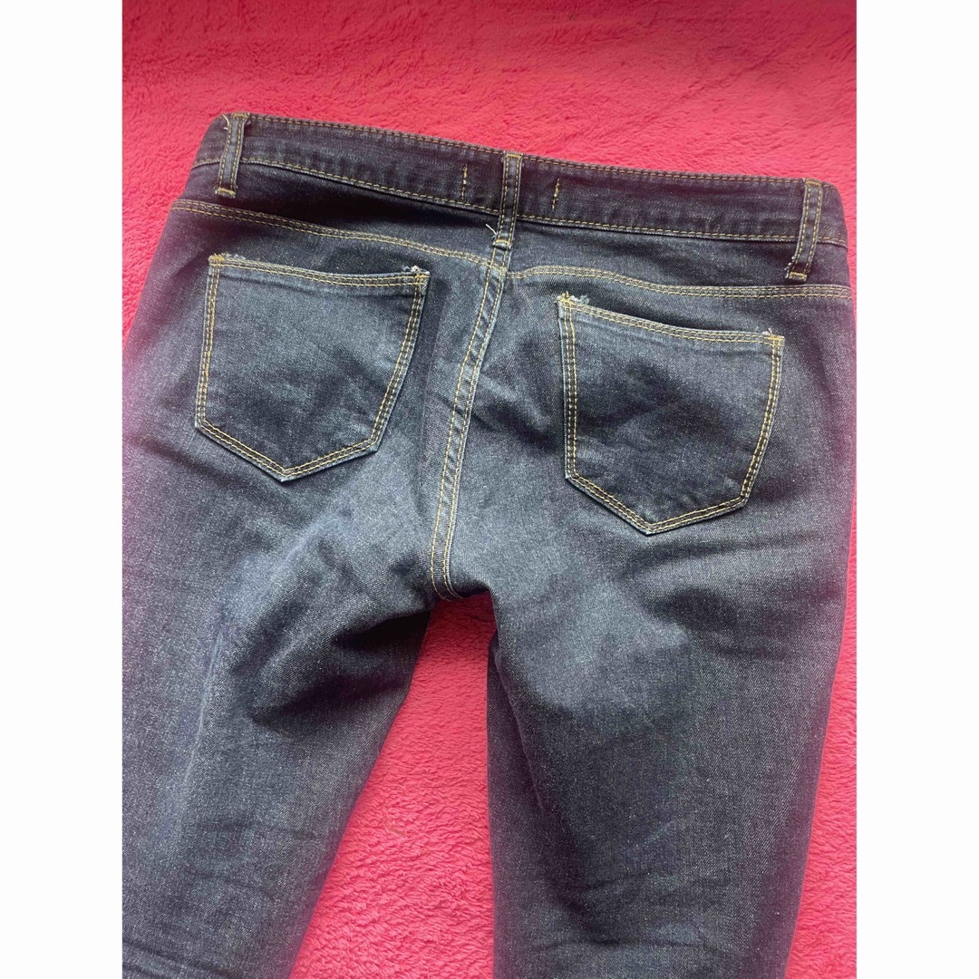 CHU XXX(チュー)の⑮ Chuu-5kg jeans pink motel  切りっぱなしデニム レディースのパンツ(デニム/ジーンズ)の商品写真