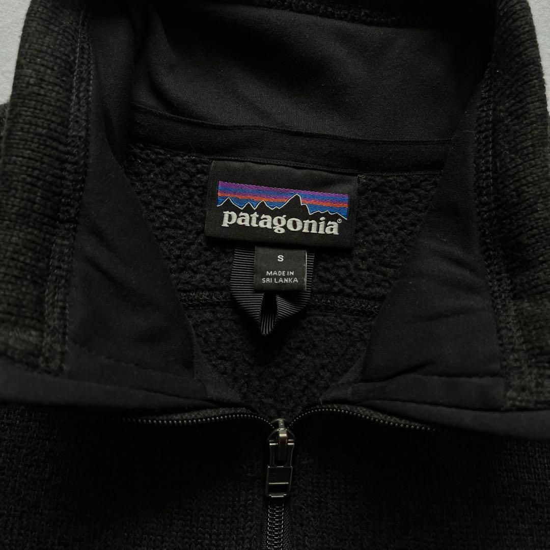 patagonia(パタゴニア)のパタゴニア　ジップアップ　フリースベスト　Sサイズ　ブラック　古着　スリランカ製 メンズのトップス(ベスト)の商品写真